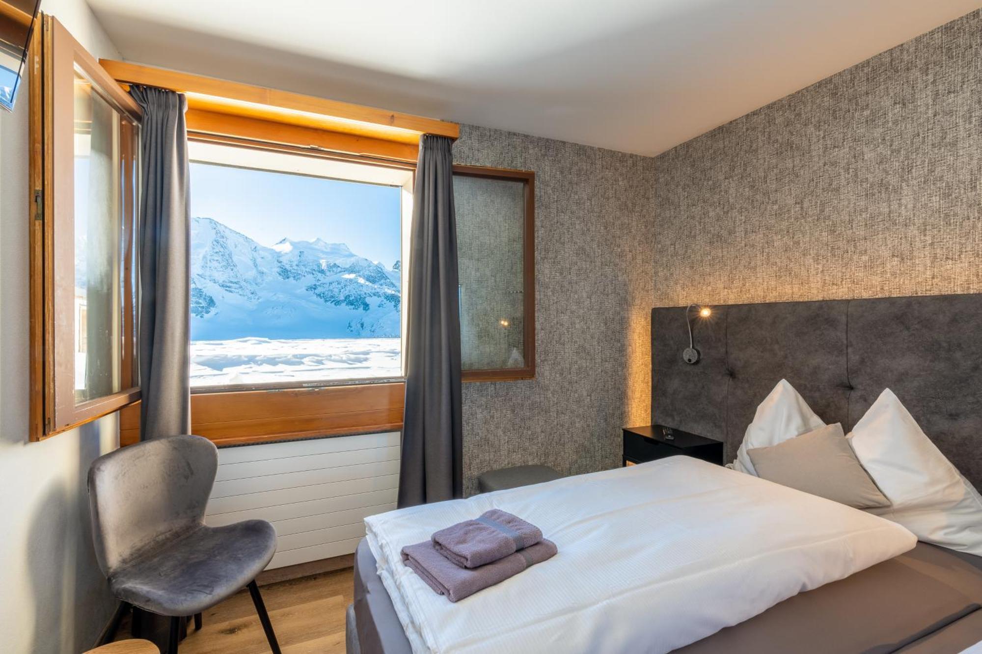 Berghaus Diavolezza Hostel Berninahäuser Екстериор снимка